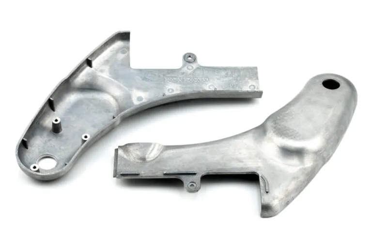 ±0.01mmの高精度公差を実現するため、精密CNC加工ボアおよび位置決め構造を備えた医療診断機器用組立部品