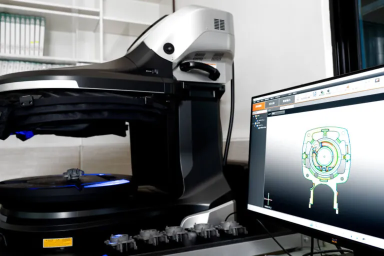 CADモデルと3Dスキャンデータを比較するインライン自動検査システム、リアルタイム工程監視と不良低減を実現